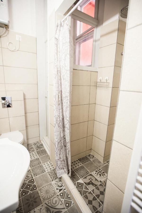 N40 By Small Home Budapest Esterno foto
